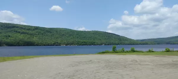 Moscow, ME 04920,31 Bingham RD