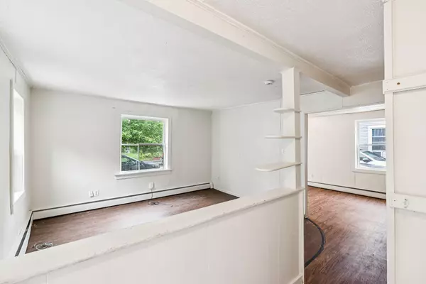 Auburn, ME 04210,13-15 James ST