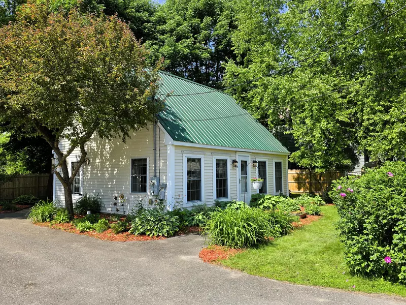 28 Spruce ST, Waterville, ME 04901