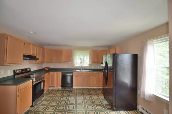 South Portland, ME 04106,31 Curtis ST