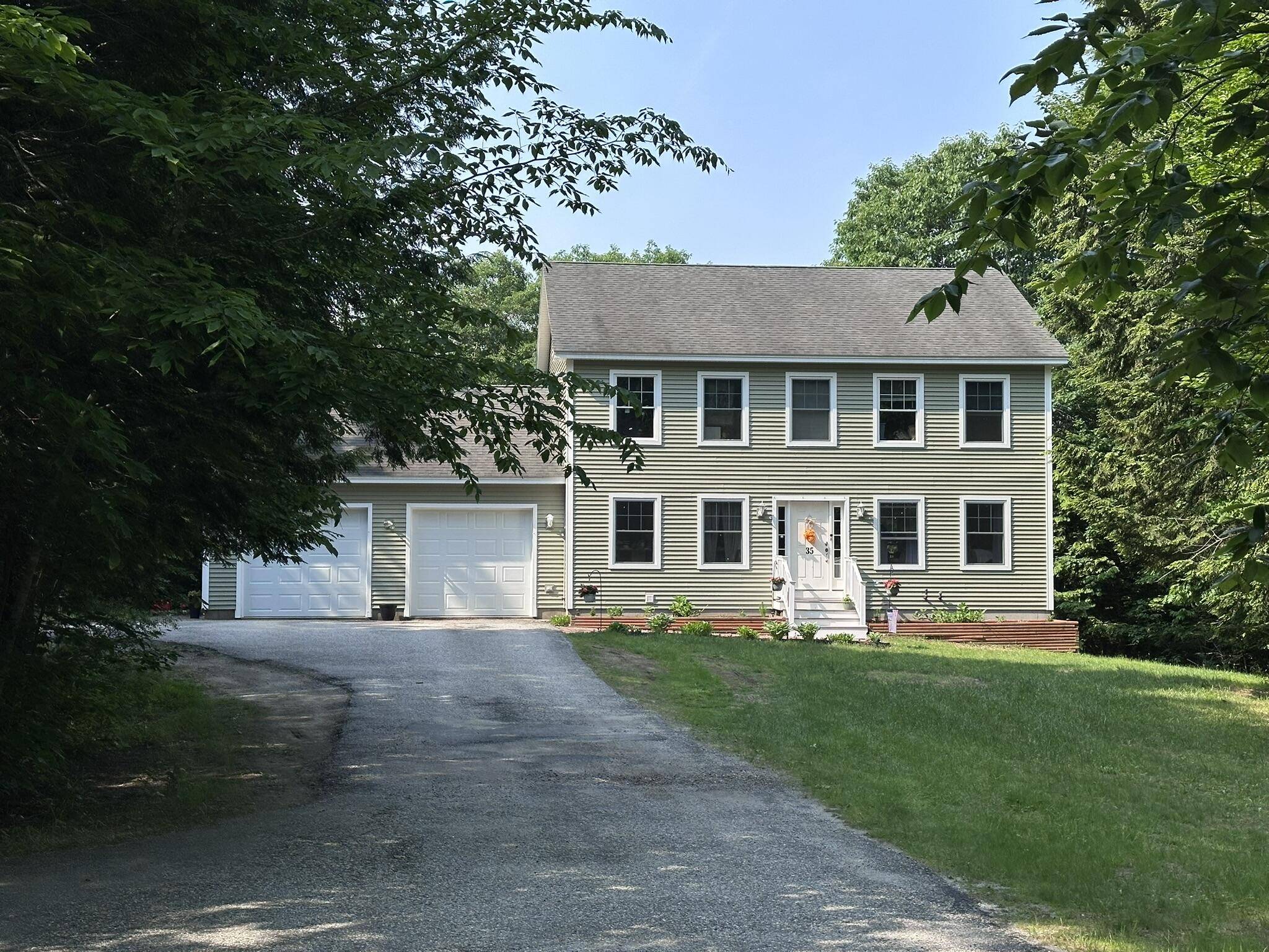 35 Knight DR, Naples, ME 04055