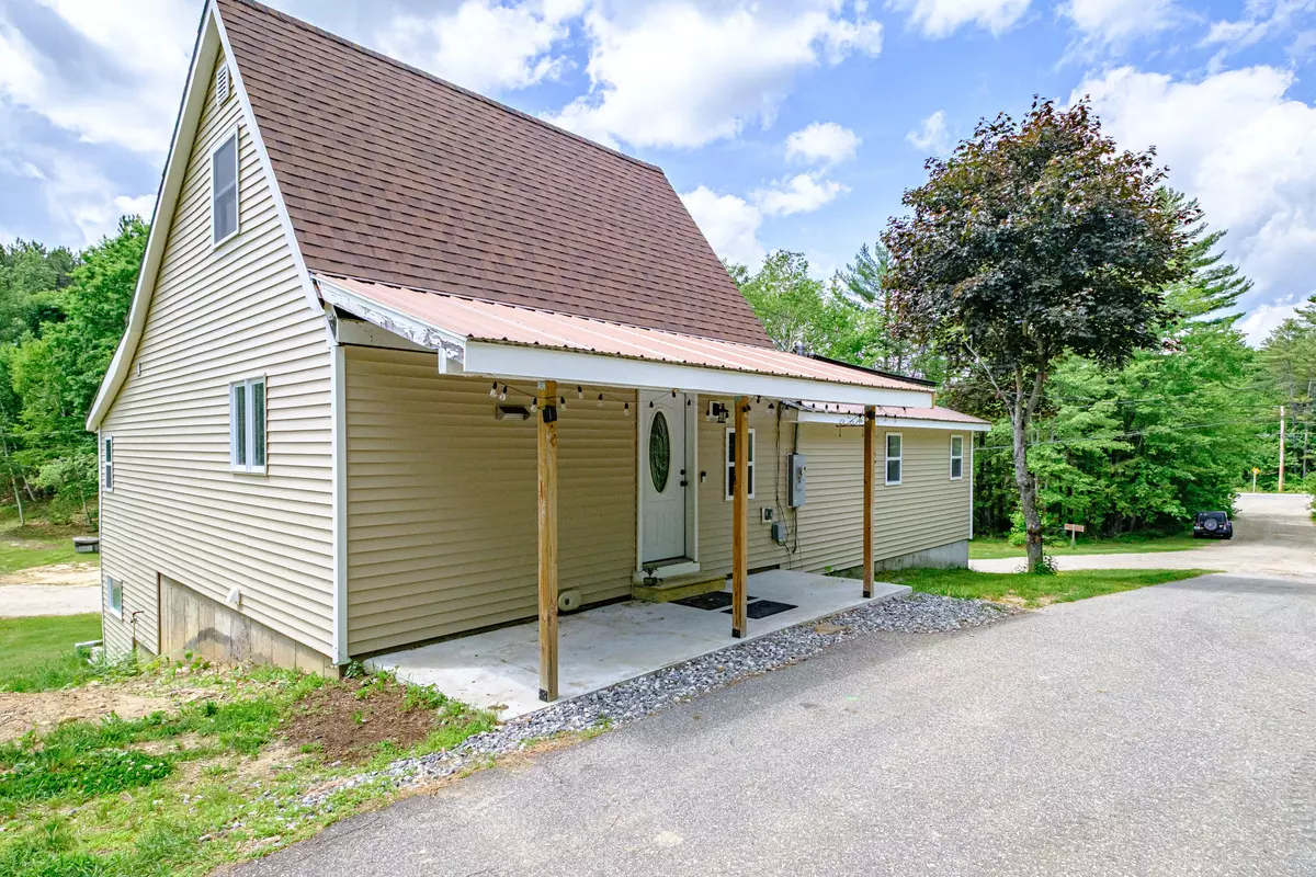 West Paris, ME 04289,3 Hilltop LN