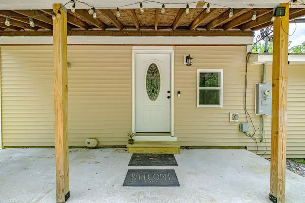 West Paris, ME 04289,3 Hilltop LN