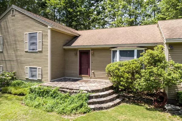 Bath, ME 04530,9 Kennebec CIR