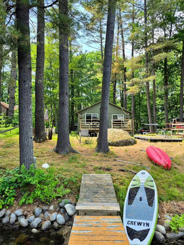 46 Larry DR, Monmouth, ME 04259