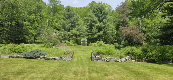 Waterville, ME 04901,91 Mayflower Hill DR