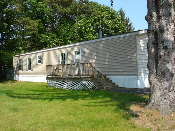 Saco, ME 04072,46 Pheasant RD