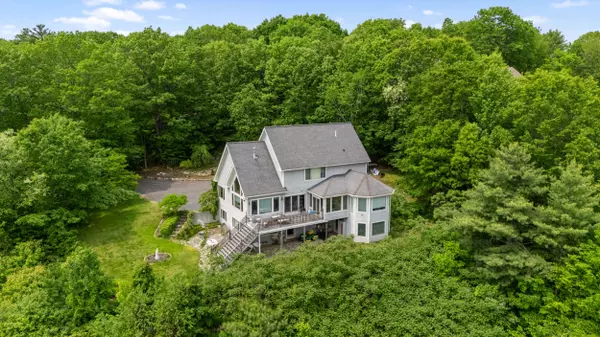 Harrison, ME 04040,33 Lakeview LN