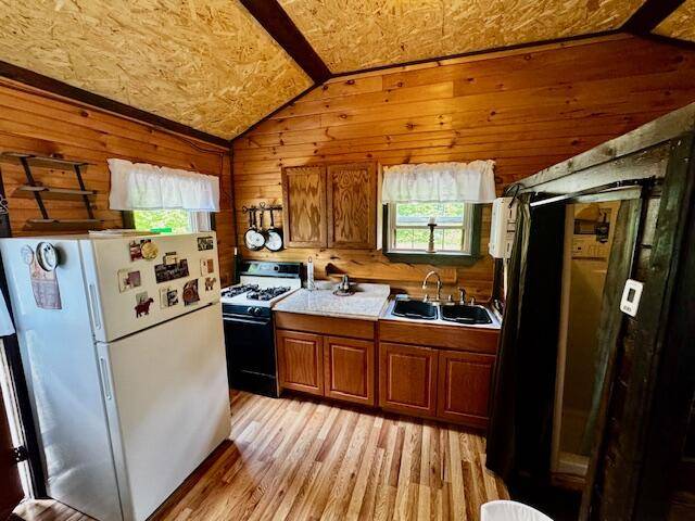 Bingham, ME 04920,53 Brighton RD
