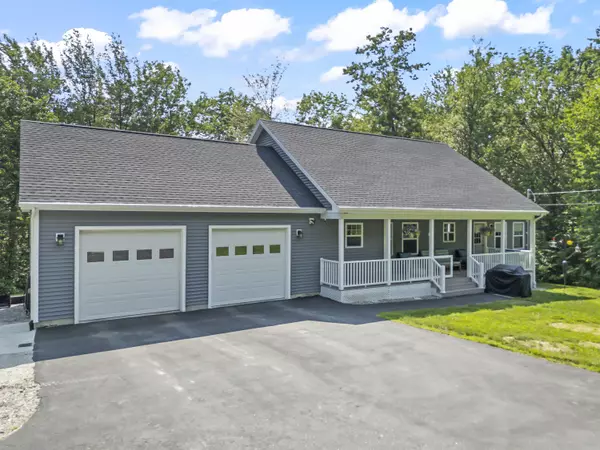 25 Sawyer RD, Poland, ME 04274