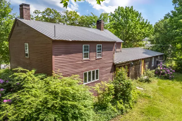 Winthrop, ME 04364,16 Old Village RD