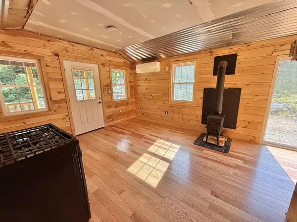 Livermore, ME 04253,73 Norlands RD