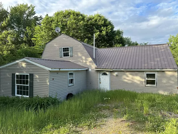 Buckfield, ME 04220,226 Brock School RD