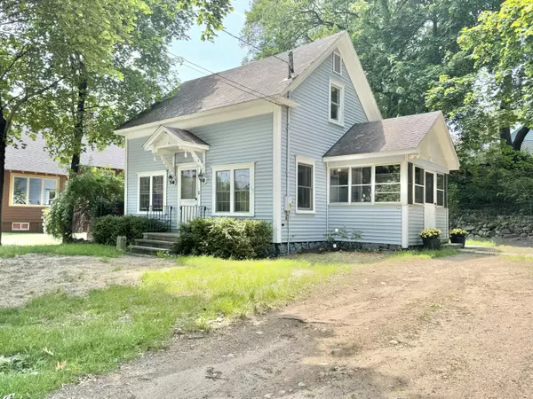 49 Oxford ST,  Sanford,  ME 04073