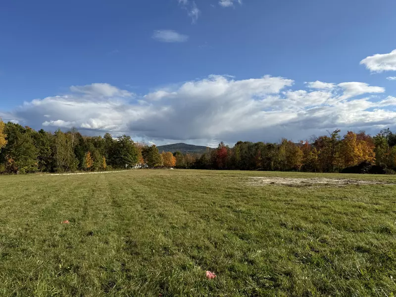 2351 Belfast RD, Lincolnville, ME 04849