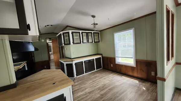 Millinocket, ME 04462,237 Kelley Mobile Home Park