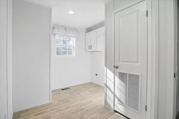 Turner, ME 04282,74 Blake RD