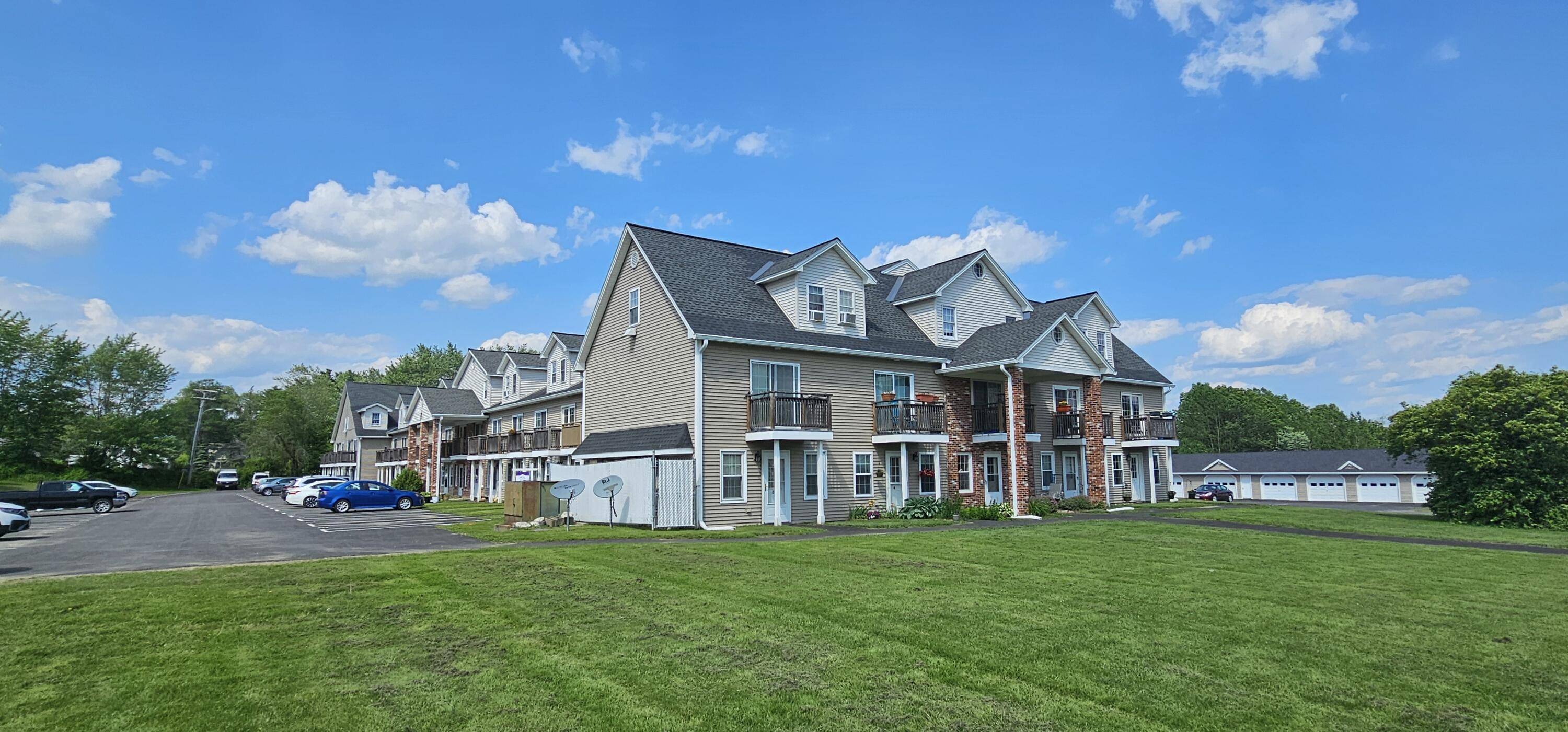 35 Mathews AVE #6, Waterville, ME 04901