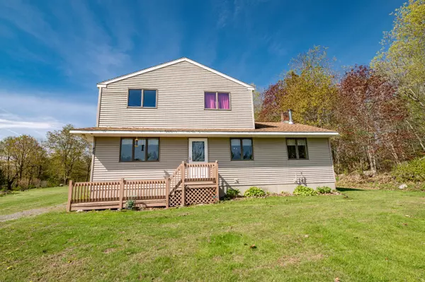 Oakland, ME 04963,428 Trafton RD