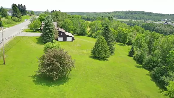 Presque Isle, ME 04769,27 Reach RD