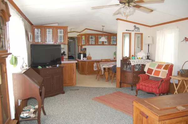 Mechanic Falls, ME 04256,2 Purington AVE