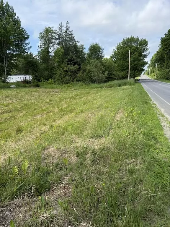 Levant, ME 04456,52 Stetson RD W