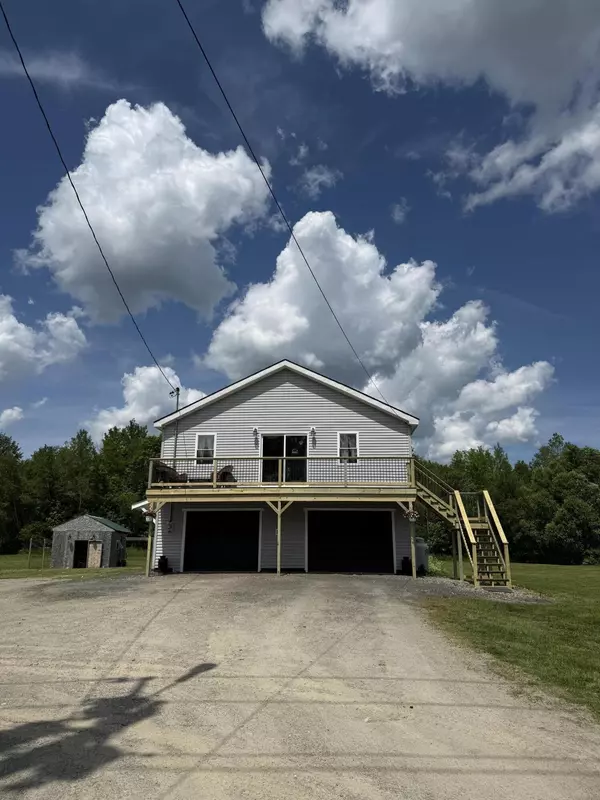 Enfield, ME 04493,37 Mill ST