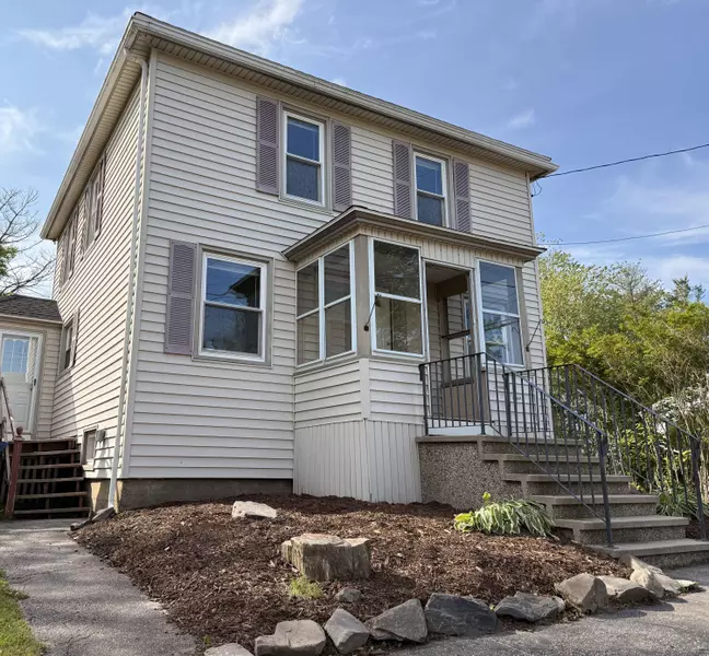 21 Peary TER, South Portland, ME 04106
