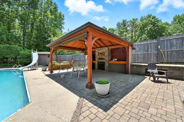 Chelsea, ME 04330,25 Nash DR