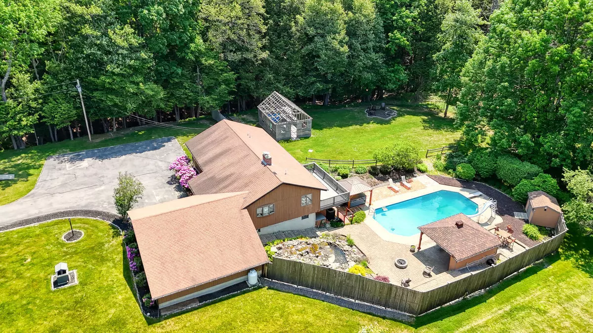 Chelsea, ME 04330,25 Nash DR