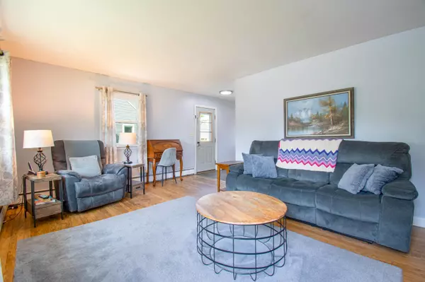 Augusta, ME 04330,3 Madison ST