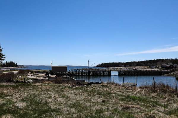 111 Old Place RD, Deer Isle, ME 04627