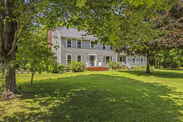 15 Harvey Brook DR, Freeport, ME 04032