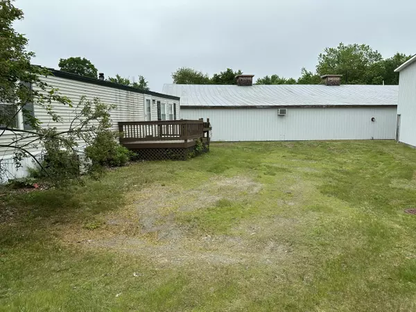 Skowhegan, ME 04976,8 St James ST