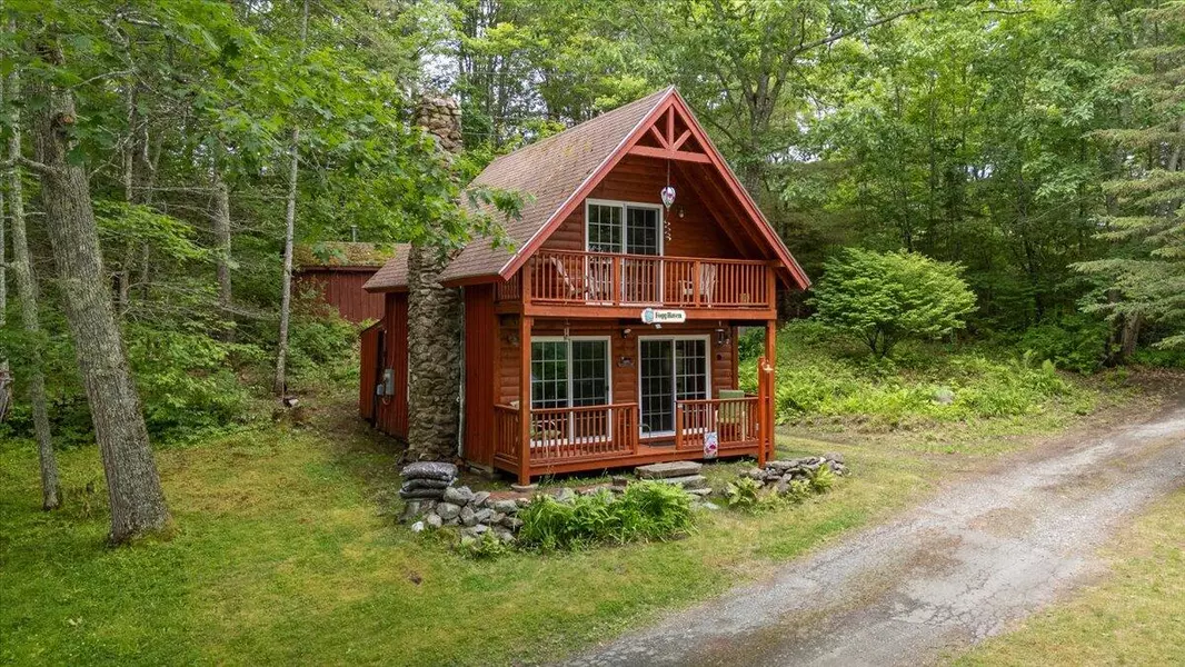 83 Blueberry LN, Warren, ME 04864