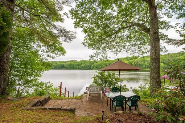 Warren, ME 04864,83 Blueberry LN