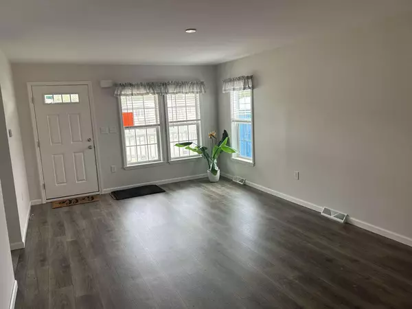 Berwick, ME 03901,9 Friendship CT