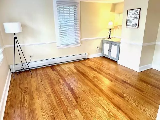 Boothbay Harbor, ME 04538,220 Atlantic AVE