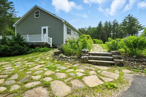 Bowdoinham, ME 04008,113 Pratt RD