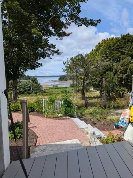 701 Wallston RD, Saint George, ME 04860