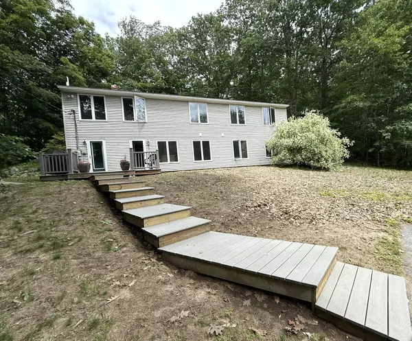 321 Songo School RD, Naples, ME 04055