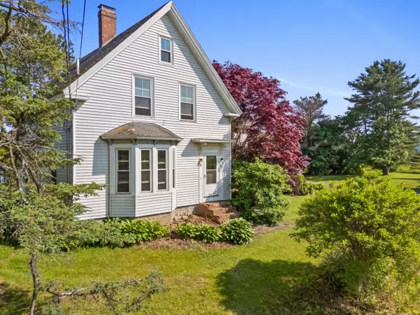 South Thomaston, ME 04858,39 Elm ST