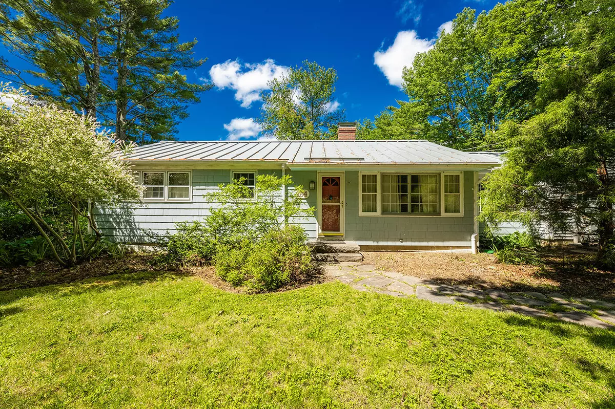 Camden, ME 04843,184 Mountain ST