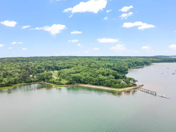 Chebeague Island, ME 04017,9 Broad Reach RD