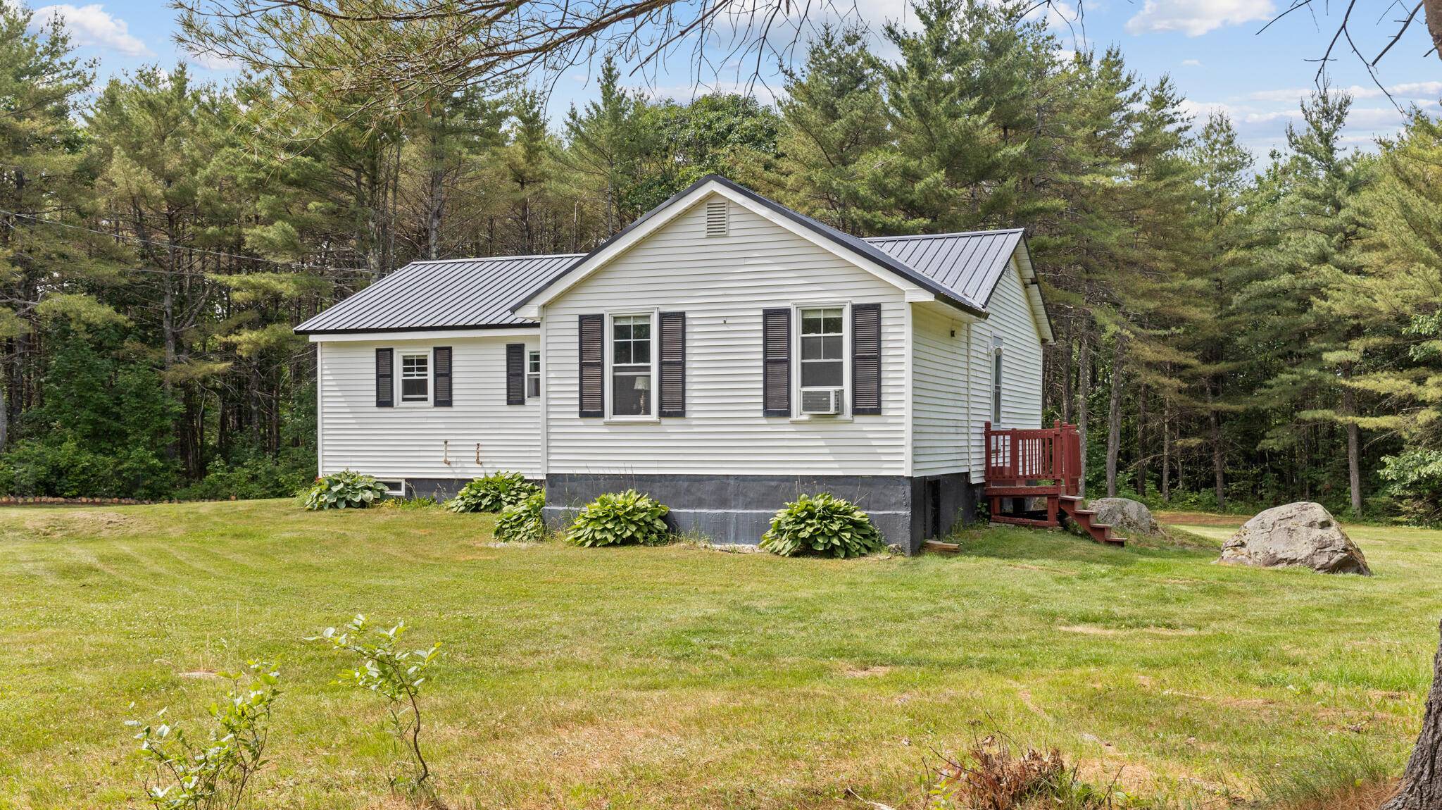 2857 Ohio ST, Glenburn, ME 04401