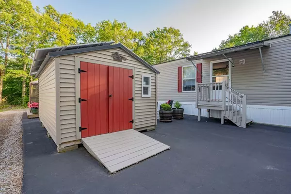 Alfred, ME 04002,84 Sanford RD #15