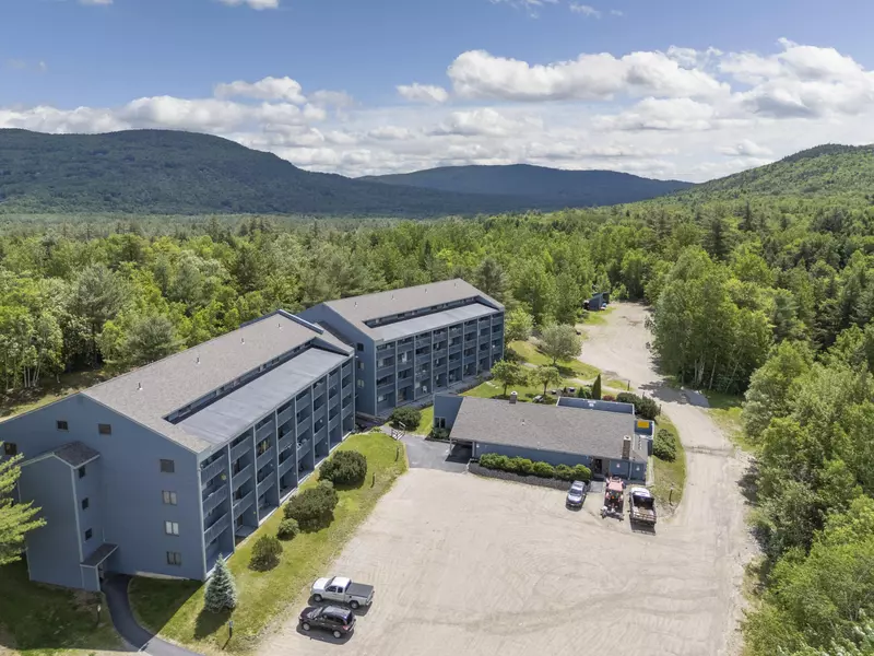 16 Roadrunner DR #IIA-304, Newry, ME 04261