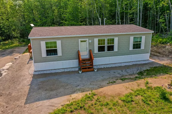 Stockton Springs, ME 04981,66 Pout Town RD