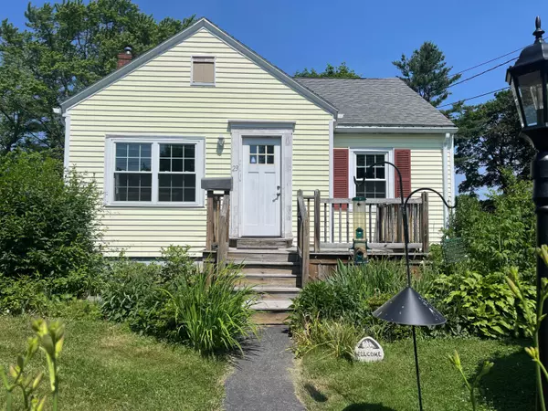 23 Romano RD, South Portland, ME 04106