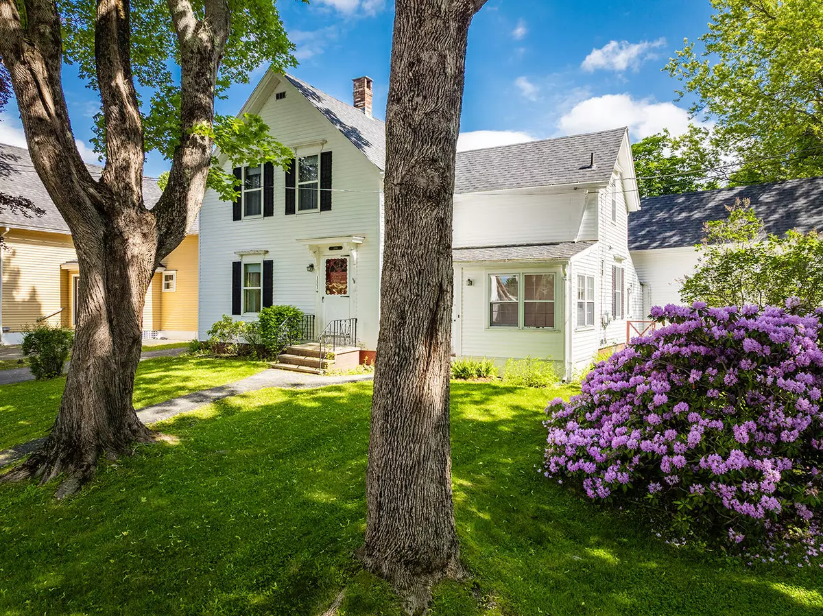 Rockport, ME 04856,131 Russell AVE